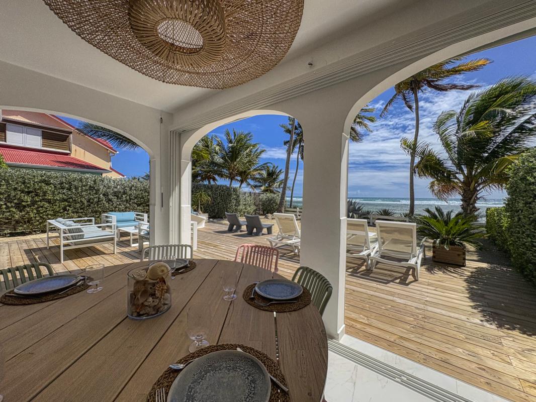 8.Location villa pied dans l'eau Saint François Guadeloupe_Terrasse
